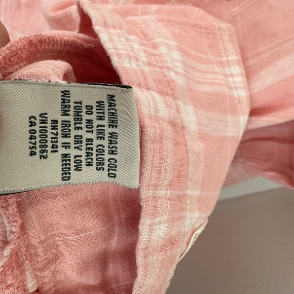 L..L. Bean Women’s Size Large Long Sleeve Pink Plaid Hooded Shirt. 1/4 Button Up - Picture 7 of 8